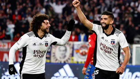 Emiliano Amor y Maxi Falcón son los que deberán pagar apuestas en Colo Colo tras el campeonato 33 de su historia en el fútbol chileno.