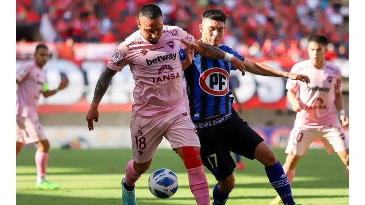 Ñublense se impuso a Huachipato en el Nelson Oyarzún de Chillán.