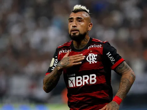 Vidal reza para poder decir presente en la final de la Libertadores