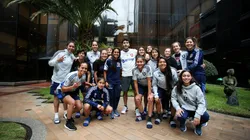 Sebastián Yatra se pone la camiseta de la U para alentar a Las Leonas de cara al partido ante América de Cali