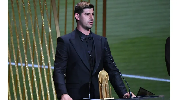 Courtois no quedó conforme con haber ganado el Yashin
