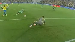 Bravo se robó todas las miradas en el empate del Betis.