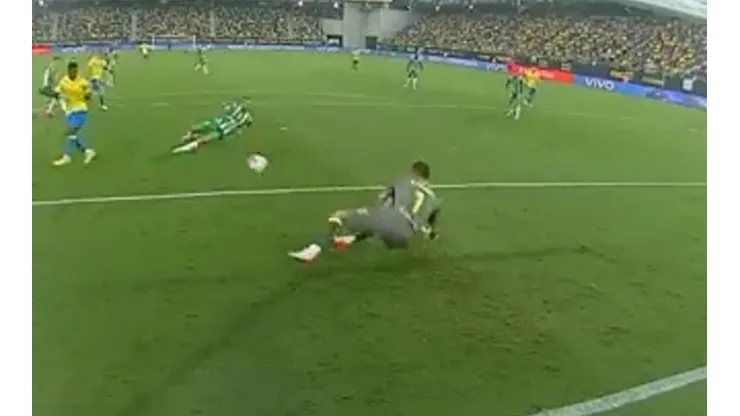 Bravo se robó todas las miradas en el empate del Betis.