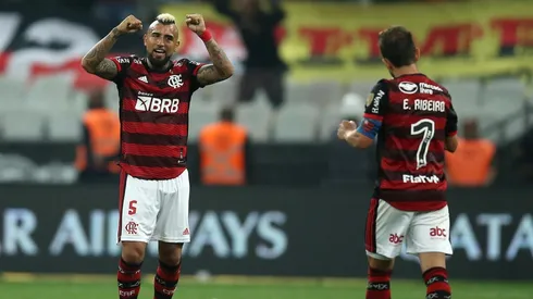 Arturo Vidal busca su primer título en Brasil.