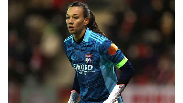 El Lyon de Christiane Endler debuta en la Champions League Femenina.