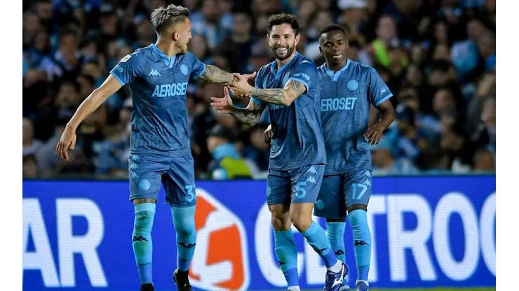 Racing visita a Lanús con la opción de ser líder del fútbol argentino.