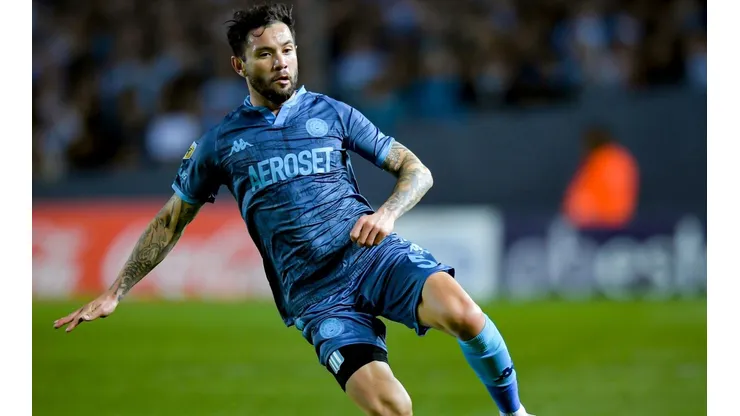 Racing busca la cima del campeonato argentino ante Lanús.