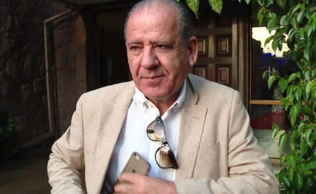 César Vaccia defendió a Charles Aránguiz. Lo protegió de polémicas con La Roja.