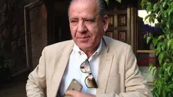 César Vaccia defendió a Charles Aránguiz. Lo protegió de polémicas con La Roja.