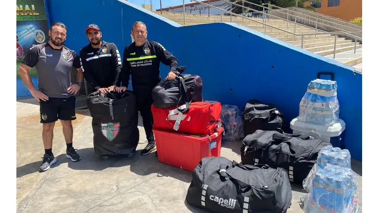 La utilería de Palestino sigue sin poder acceder al Calvo y Bascuñán de Antofagasta para jugar con los Pumas en un duelo clave por el descenso para los locales.
