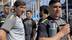 Gustavo Costas y Maxi Salas de Palestino quisieron ingresar a jugar el partido, pero desde Antofagasta no los dejaron entrar.