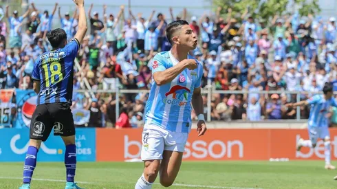 Flores le dio la clasificación a la final a la Academia.