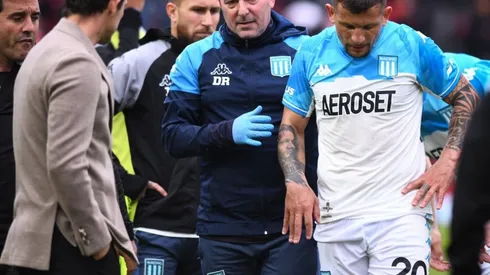 Emiliano Vecchio sufre rotura de ligamento en su rodilla y se especula con su retiro del fútbol