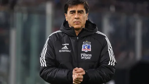 Gustavo Quinteros sigue en la mira de Independiente y Colo Colo queda en jaque para retener al estratega.