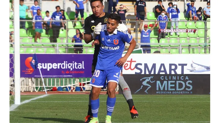 Miguel Pinto tiene todo listo para atajar ante la Universidad de Chile.