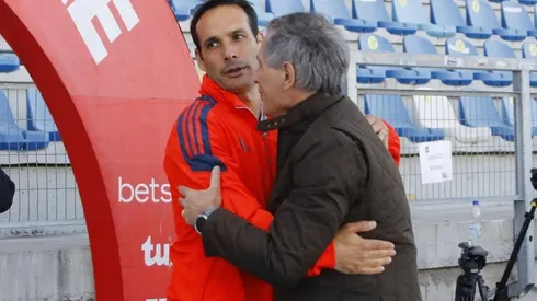 Holan y Miranda sostuvieron diálogo al final del Clásico Universitario.