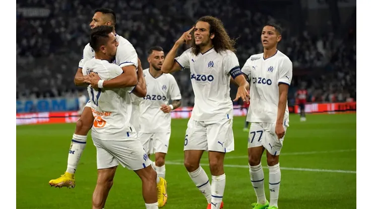 Alexis viene de anotarle al Sporting de Lisboa