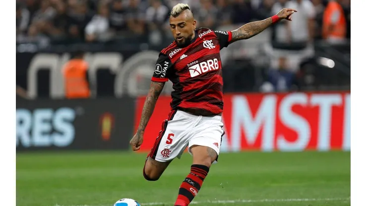 Vidal estuvo presente en el partido frente a Corinthians