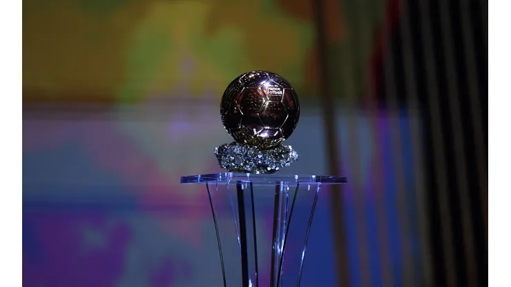 El Balón de Oro es uno de los premios más importantes en el fútbol.