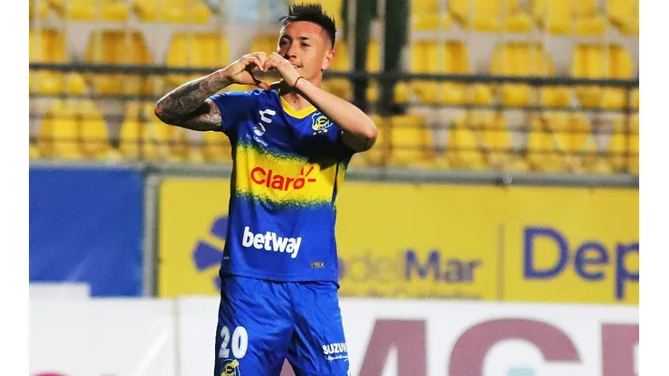 Rodrigo Echeverría dejaría al Everton a fines de temporada para ir a algún mercado más competitivo.
