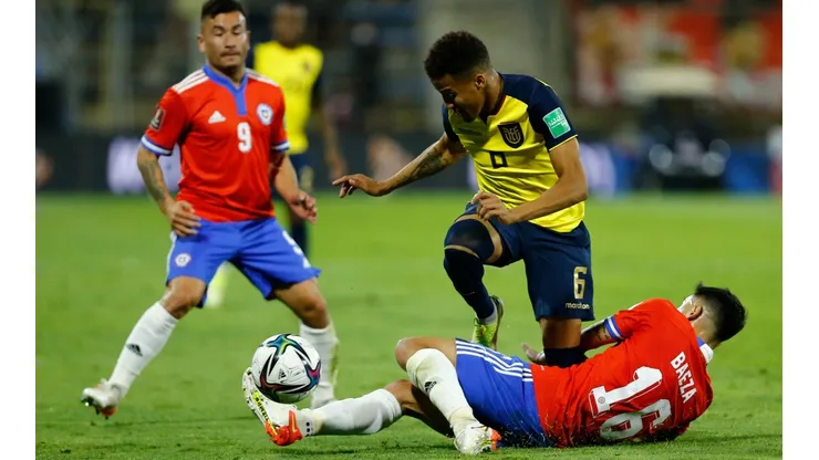 Byron Castillo sigue en el ojo del huracán y Chile arremete con su defensa para ir a Qatar.