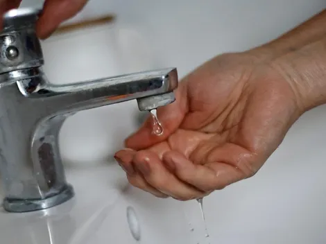 ¿Hasta cuándo estará cortada el agua en Santiago?