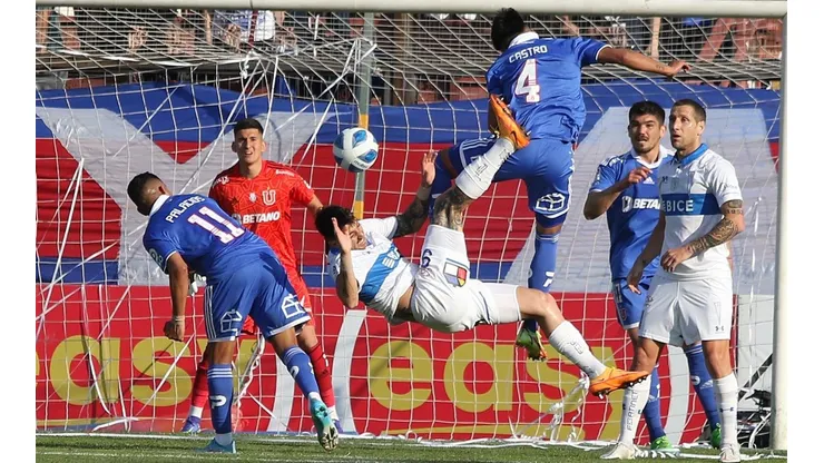 Universidad Católica y Universidad de Chile igualaban 1-1 en el global.
