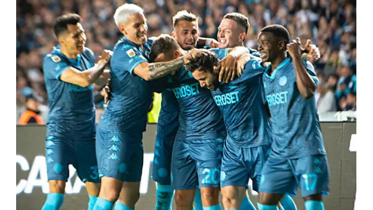 Racing visita a Colón por la fecha 25 del fútbol argentino.