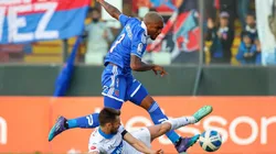 Junior Fernandes no es titular indiscutido en la Universidad de Chile y dejaría el club a fines de temporada.