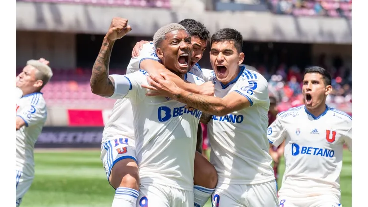 Junior Fernandes, a pesar de su poca participación en la oncena titular de la Universidad, convirtió goles tan importantes para seguir peleando con sus tantos