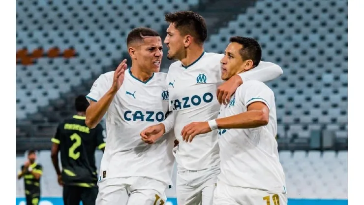 En Francia el Marsella derrotó por 4-1 al Sporting con gol de Alexis Sánchez.