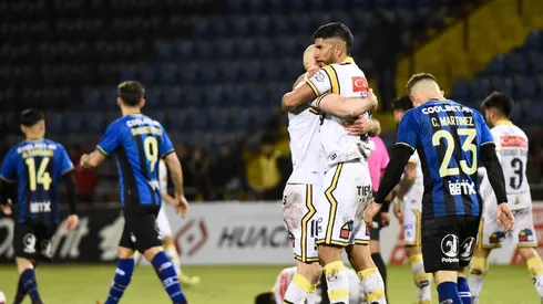 Los piratas obtuvieron un gran triunfo en la octava región contra loa acereros