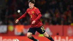 Con solo 18 años, Gavi es uno de los mediocampistas titulares de España