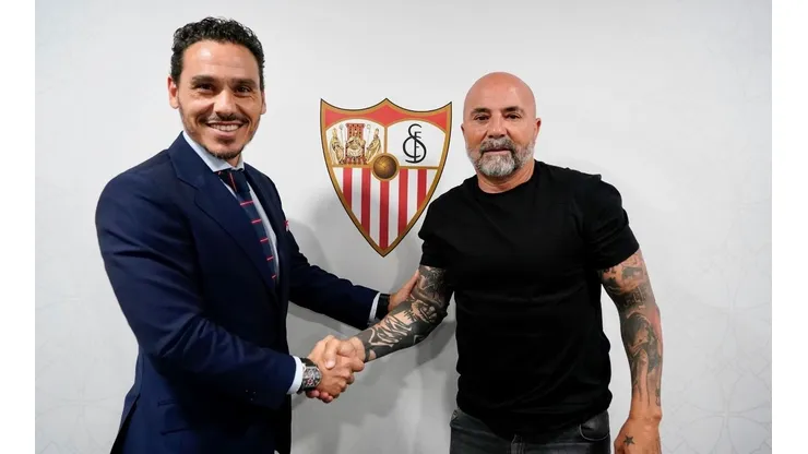 Jorge Sampaoli firmó su contrato por dos temporadas con el Sevilla.