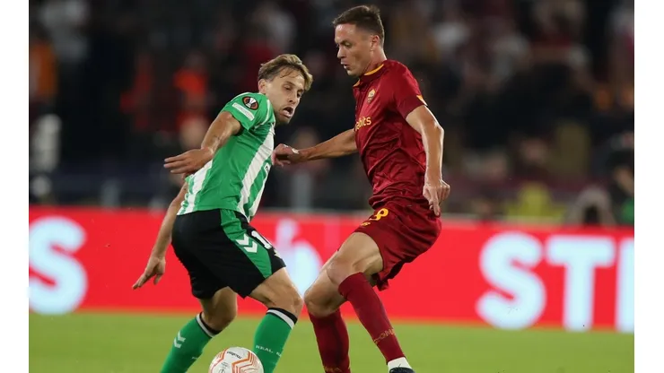 Claudio Bravo viene siendo el arquero titular del Betis en la Europa League.