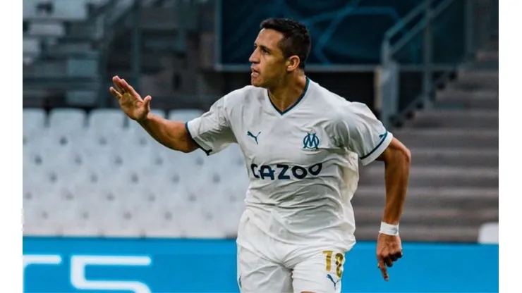 Alexis Sánchez feliz por su gol y la victoria en Champions League