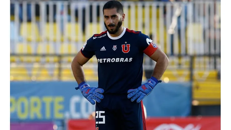 El referente de la Universidad de Chile, Johnny Herrera, no está contento con lo de Ronnie Fernández y apoyó a Cristóbal Campos.