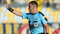 Ángelo Hermosilla, el árbitro del terror para Universidad de Chile en estas últimas dos temporadas y que se le acusa de insultar a Luis Felipe Gallegos