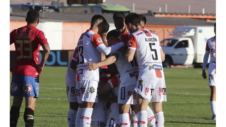 Cobresal venció a Unión Española en El Cobre