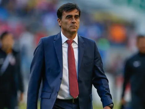 La plana mayor de Colo Colo le hace ojitos a Quinteros para que siga en el club