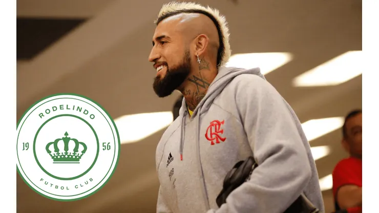 Arturo Vidal está tranquilo y nervioso con la definición de Rodelindo Román ante Deportes Concepción. El King, desde Brasil, está atento a los movimientos de su equipo