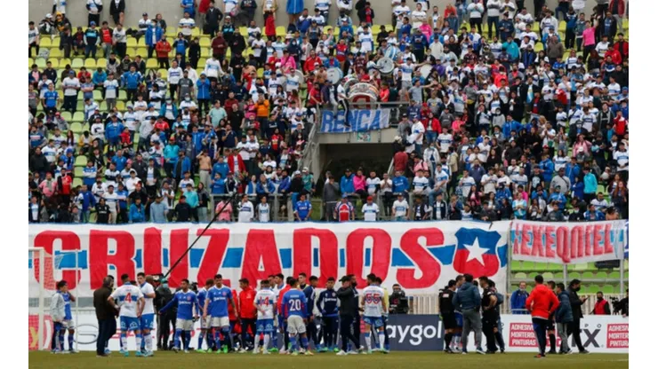 La otra batalla entre Universidad de Chile y Universidad Católica. Azul Azul envía carta a Juan Tagle y dan cuenta del decepcionante trato de sus dirigentes de parte de Cruzados en Valparaíso