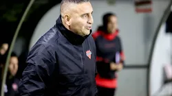 El técnico de Ñublense, Jaime García, fue intervenido de emergencia a raíz de una apendicitis aguda.