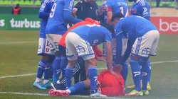 Parra tuvo que ser trasladado en ambulancia