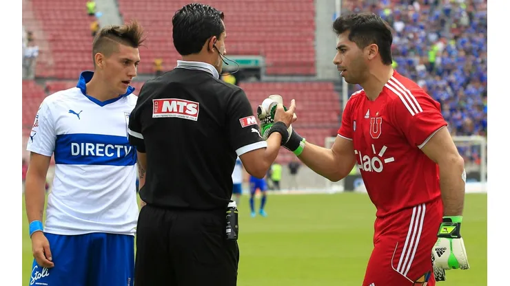 Johnny Herrera le recordó el episodio del Clásico Universitario del 2013 al mandamás de la UC