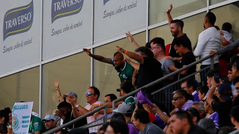 Arturo Vidal sufre a mares con el partido entre Rodelindo Román y Deportes Concepción