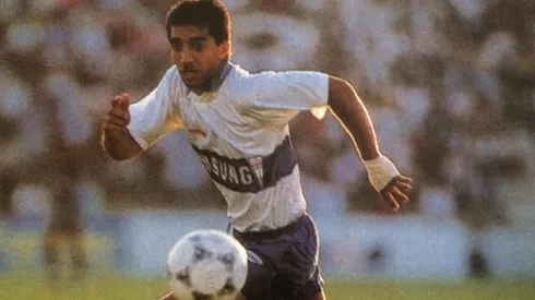 Charly Vásquez mira por el hombro la ventaja de la U en Copa Chile.