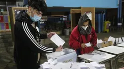 Revisa en qué está el estado del pago del Bono Vocal de Mesa.