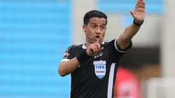 Felipe González alista el silbato para dirigir la revancha del Clásico Universitario del próximo miércoles por Copa Chile