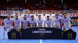 Universidad de Chile hace su estreno en la Copa Libertadores de Futsal. Azules van cayendo por uno a cero ante Cerro Porteño